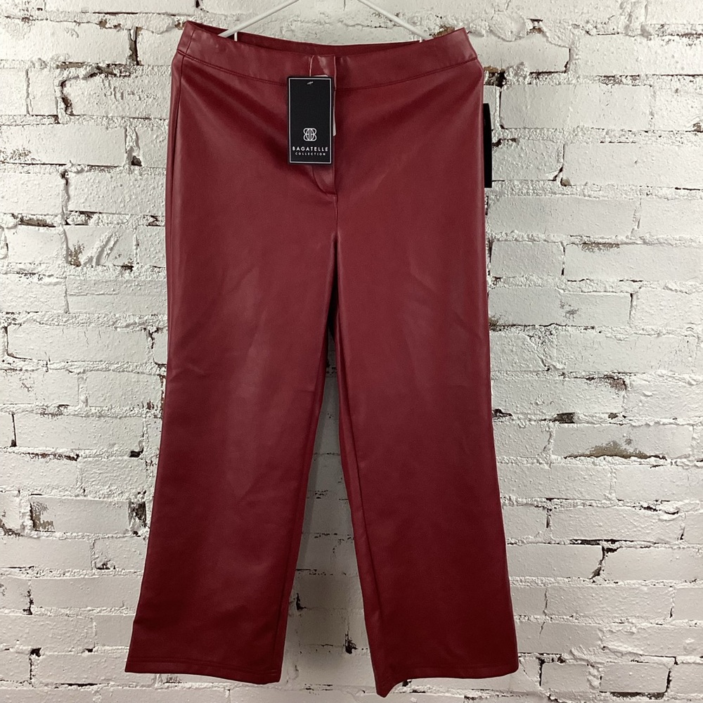 NWT Bagatelle